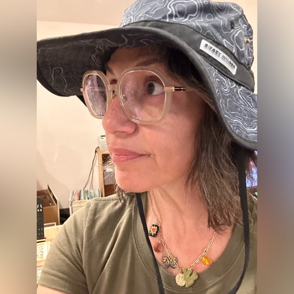 sipsey wilder Accessories - Sipsey wilder hiking waterproof sun hat with pony tail opening adjustable nwt